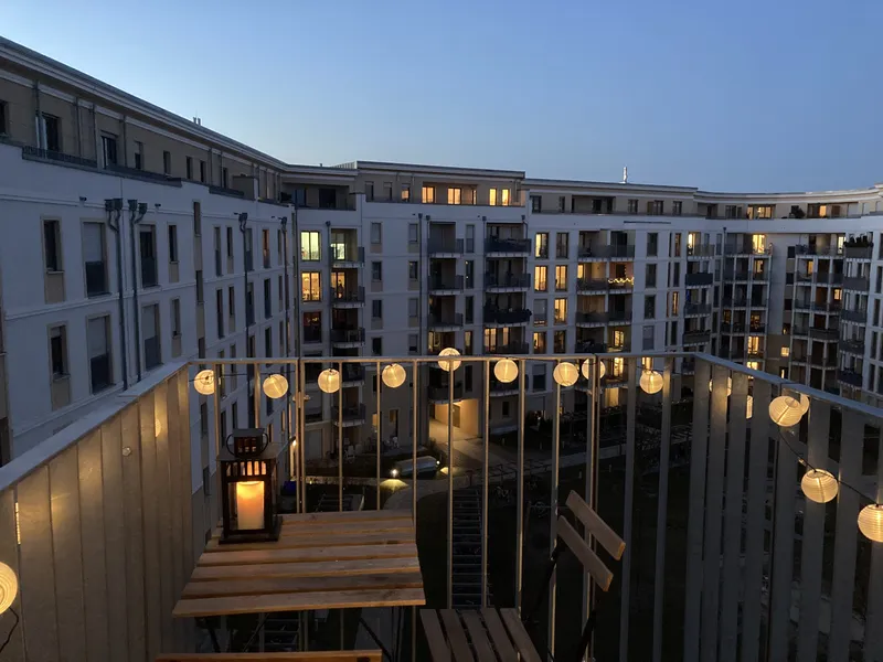 Möblierte Dachgeschosswohnung auf Zeit in Schöneberg Berlin — photo 1